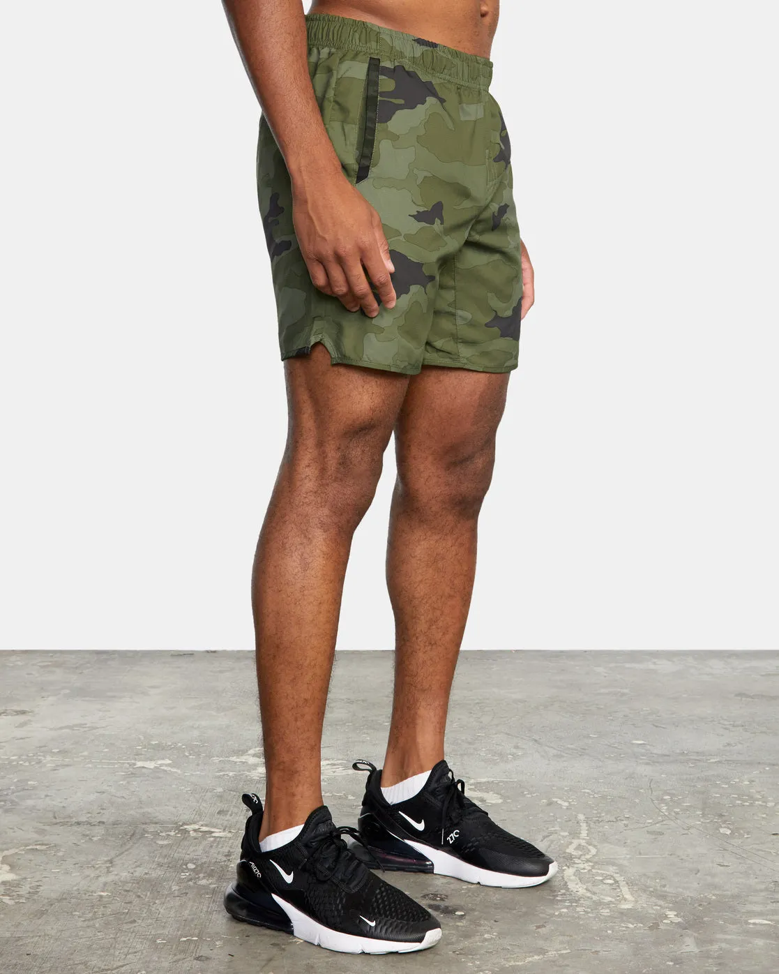RVCA YOGGER IV SHORT - GNR6